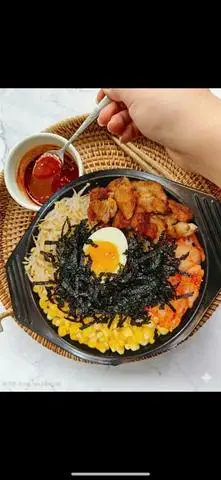 Hình ảnh Cơm trộn gà nướng