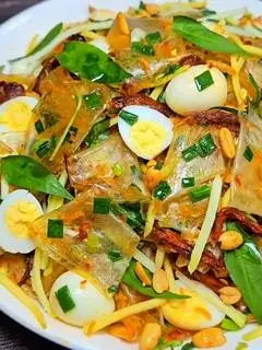 Hình ảnh Bánh Tráng Phơi Sương Trộn Sốt Tắc
