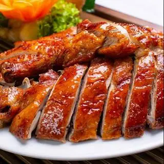 Hình ảnh Vịt Quay Da Giòn nửa con 