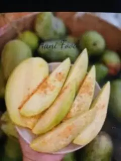 Hình ảnh Xoài keo hoặc xoài đeo 300 gram - muối tôm