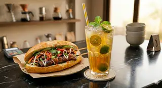 Hình ảnh combo bánh mỳ + trà tắc (400ml)