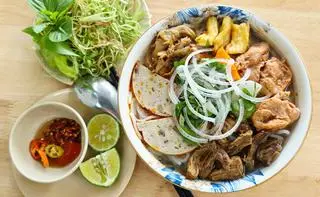 Hình ảnh Bún Huế đặc biệt Chay