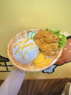 Hình ảnh Cơm gà sốt phô mai