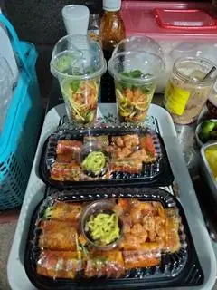 Hình ảnh bánh tráng cuốn trứng cut,khô bò,tóp mỡ