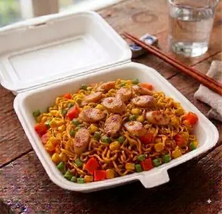 Hình ảnh Mì Trộn Xúc Xích 