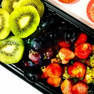 Hình ảnh Hộp 3 món - kiwi dâu nho