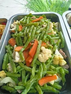 Hình ảnh Đậu que xào thịt - trứng chiên