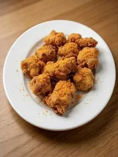 Hình ảnh Gà karaage lắc bột