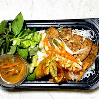 Hình ảnh Bún chả giò chay