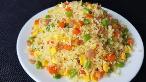 Hình ảnh Cơm chiên dương châu