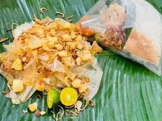 Hình ảnh Bánh tráng tóp mỡ