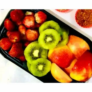 Hình ảnh Hộp 3 món: Kiwi. Táo. Dâu