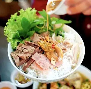 Hình ảnh Bún mắm nêm thập cẩm