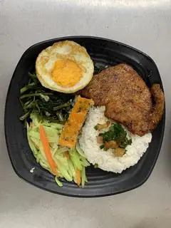 Hình ảnh Cơm Sườn Trứng Chả