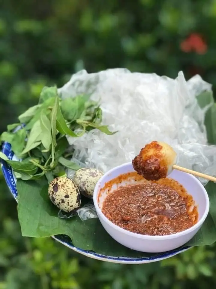 Hình ảnh Bánh tráng chấm sốt tắc