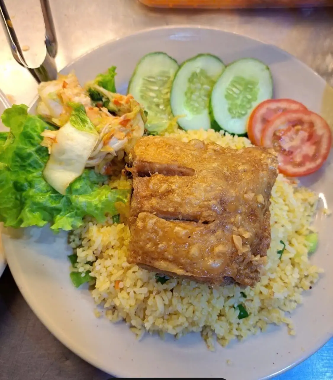Hình ảnh Cơm chiên gà miếng