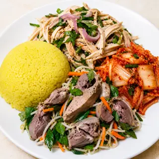 Hình ảnh cơm gà xé+lòng bóp gỏi