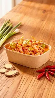 Hình ảnh Chân gà sốt thái hộp 400gr