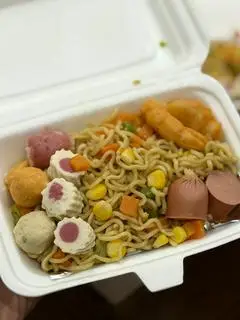 Hình ảnh Mì trộn thập cẩm nhiều mì 
