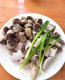 Hình ảnh LÒNG HEO 