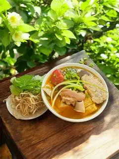 Hình ảnh Bún riêu đầy đủ