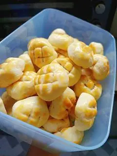 Hình ảnh Bánh dứa nhà làm thơm ngon - 500gr