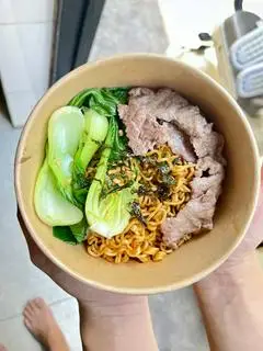 Hình ảnh Mì trộn thịt bò