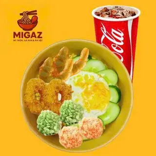 Hình ảnh Combo: Mì trộn Indomie thập cẩm hải sản trứng - 1 ly nước ngọt size M