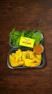 Hình ảnh Gà Ri Ủ Muối Nửa Con (Chặt Sẵn) Ăn Lạnh