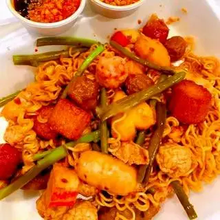 Hình ảnh Mì xào cá viên nước mắm  nhỏ 