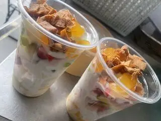 Hình ảnh hoa quả dầm sữa chua 