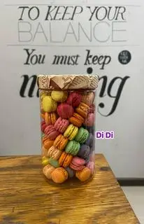 Hình ảnh 50 viên macaron mini