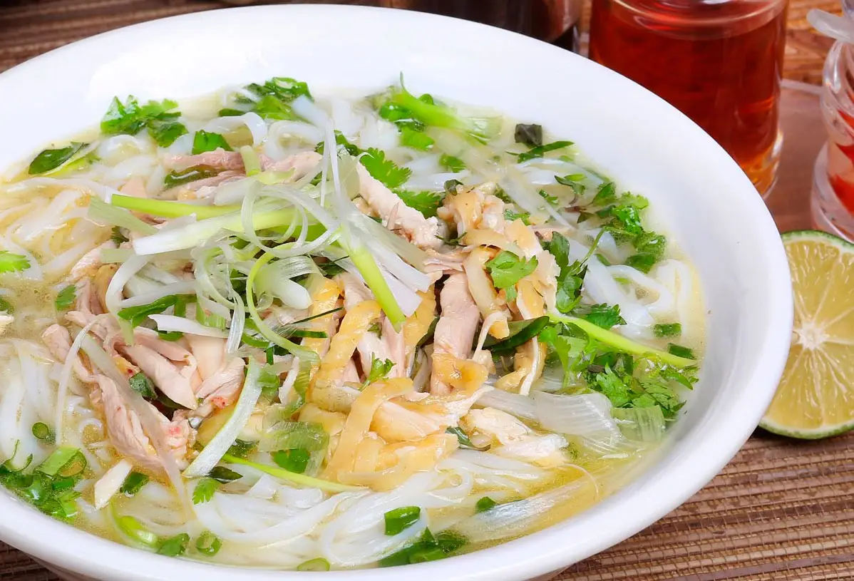 Hình ảnh Phở gà xé 
