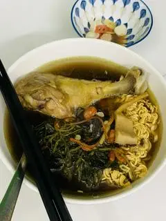 Hình ảnh Mỳ đùi gà tần