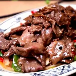 Hình ảnh cơm bò xào hành tây