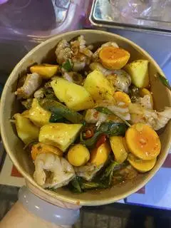 Hình ảnh Chân gà mix trứng non 