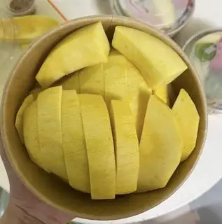 Hình ảnh Xoài Xanh  chấm muối hảo hảo( tặng kèm nước chấm thần thánh)