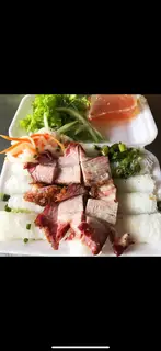 Hình ảnh Bánh Hỏi Heo Quay