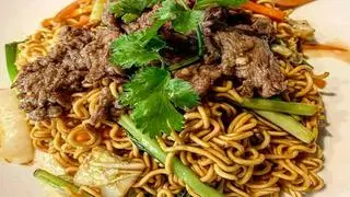 Hình ảnh mì gói xào bò sa tế... đặt biệt 