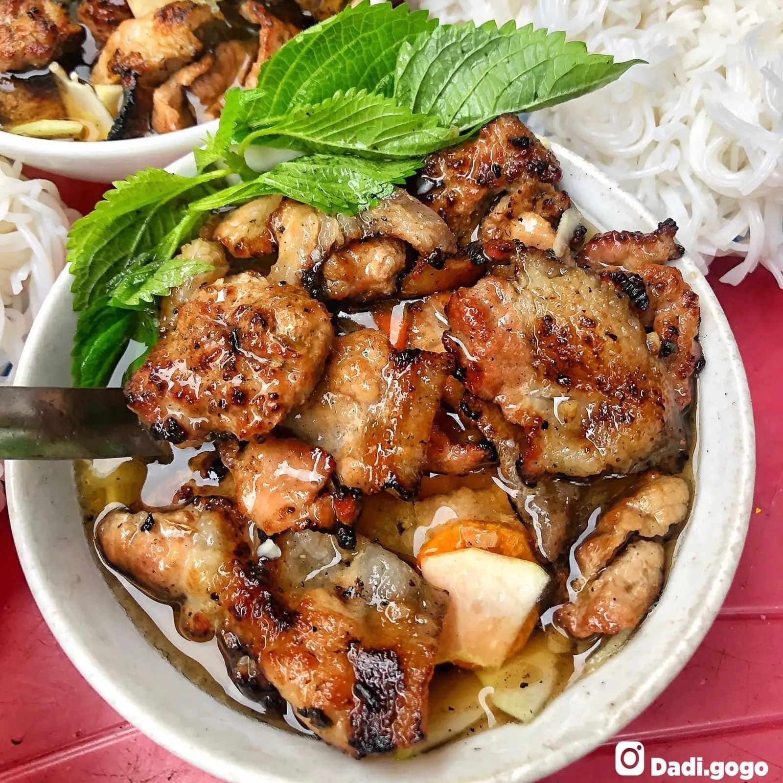 Hình ảnh Bún chả chỉ lấy thịt miếng 
