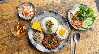 Hình ảnh Cơm Tấm Sườn Bì Chả Trứng 