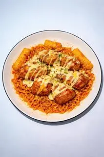 Hình ảnh Mì gà cay phô mai