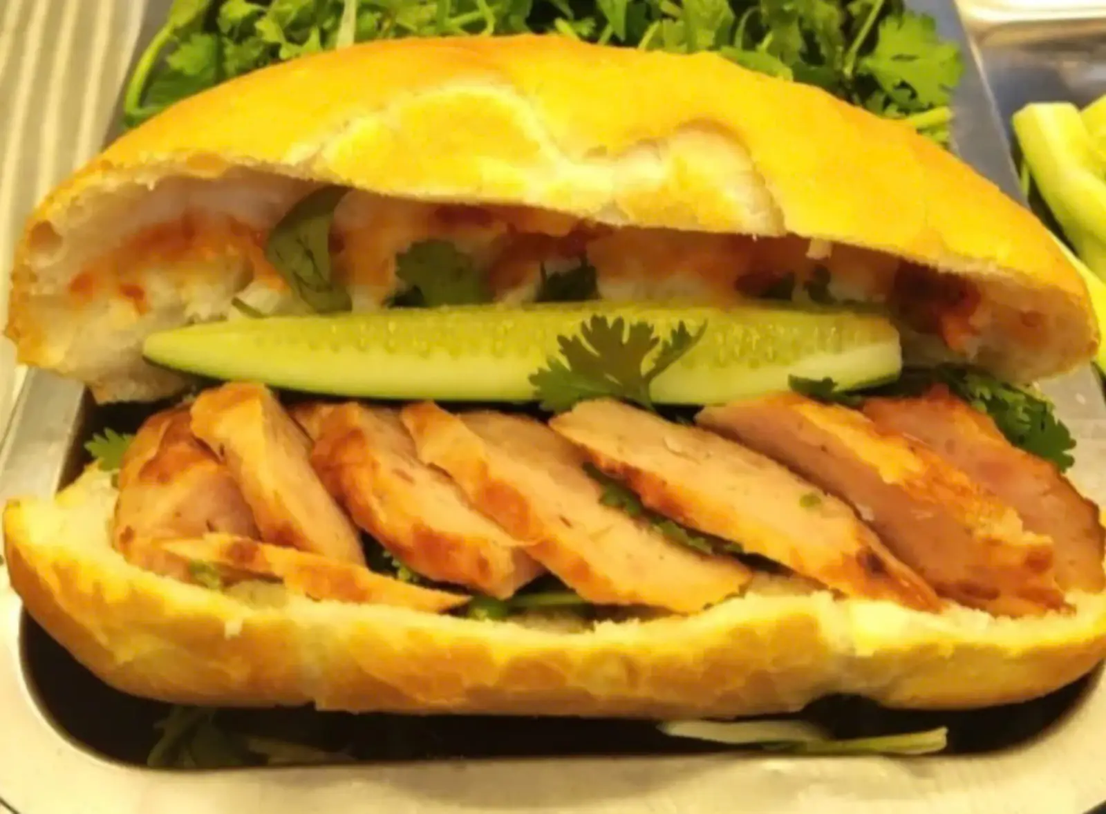 Hình ảnh Bánh mì Nem Nướng và heo quay
