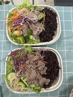 Hình ảnh Salad - bún gạo lứt - bò