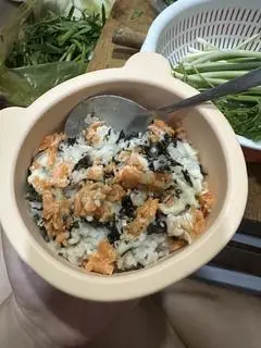 Hình ảnh Cơm trộn cá hồi