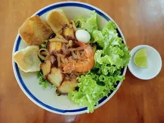 Hình ảnh Cao Lầu Hội An chuẩn vị - sợi dai - thịt đậm đà