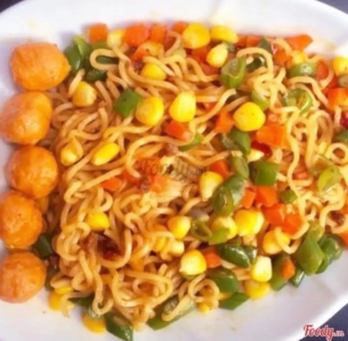 Hình ảnh Mì trộn tôm viên
