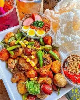 Hình ảnh Combo xiên que sốt me cay ngọt