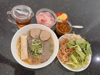 Hình ảnh Nạm + Bò Viên + Chả Cây