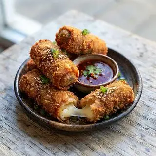 Hình ảnh Phô Mai Que Chiên Giòn (3 cái)